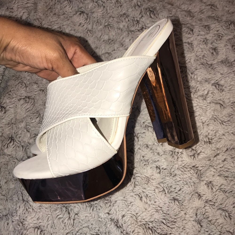 Never worn White/ROSE gold platform mules US sz 9